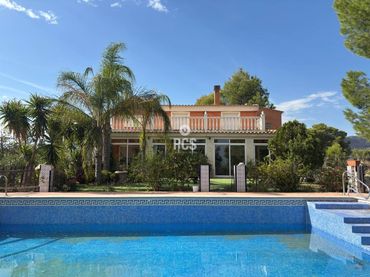 Villa avec piscine à vendre à Calle Zona Huertos de Totana S/N