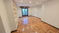 Living room of Flat for sale in Vigo   with Heating and Storage room
