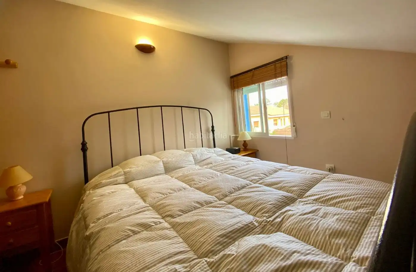 House with pool for sale in Calle Ronda de Manchester 290, imagen 17