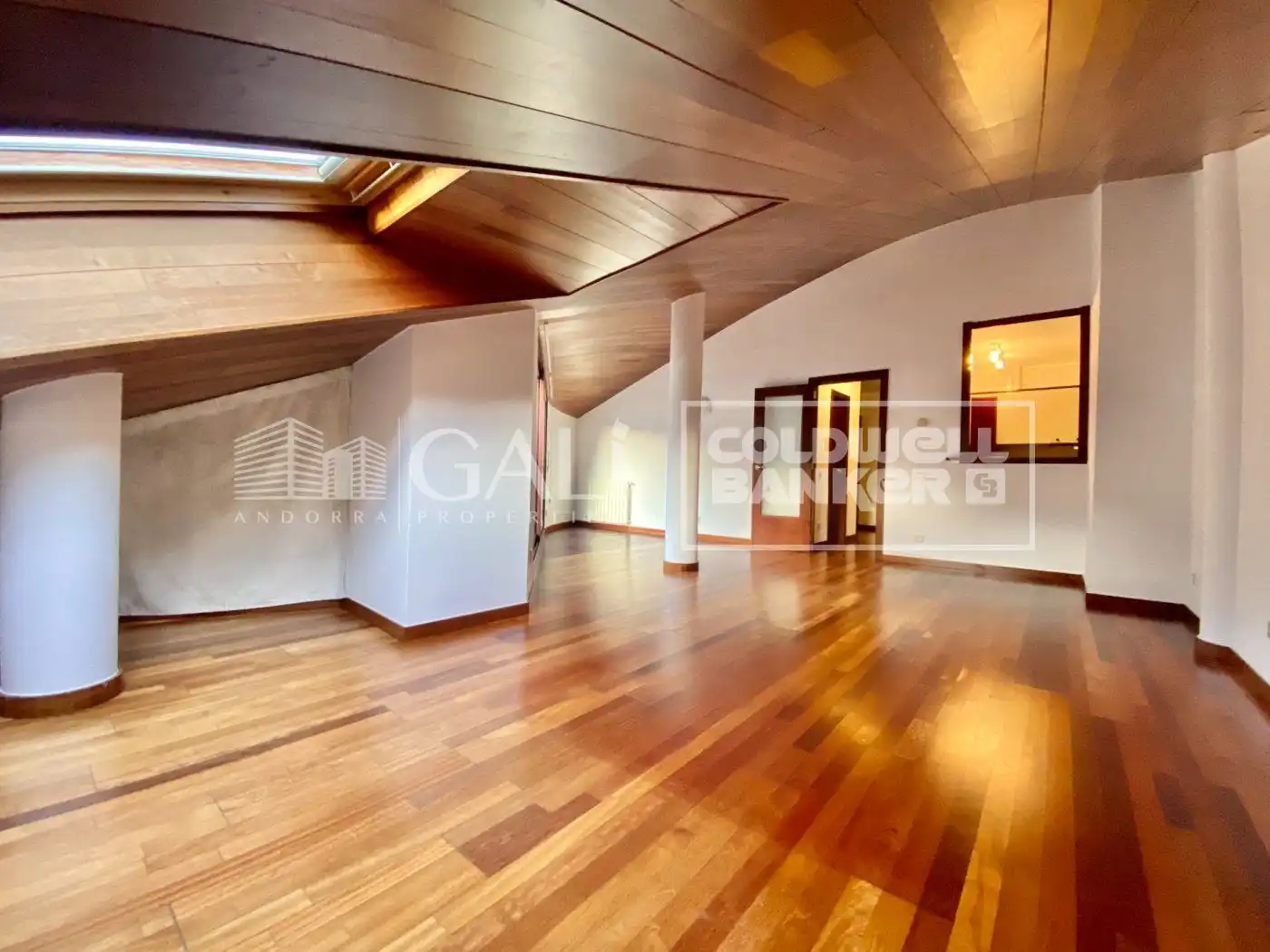 Penthouse with lift to rent in Calle Maria Pla, imagen 3