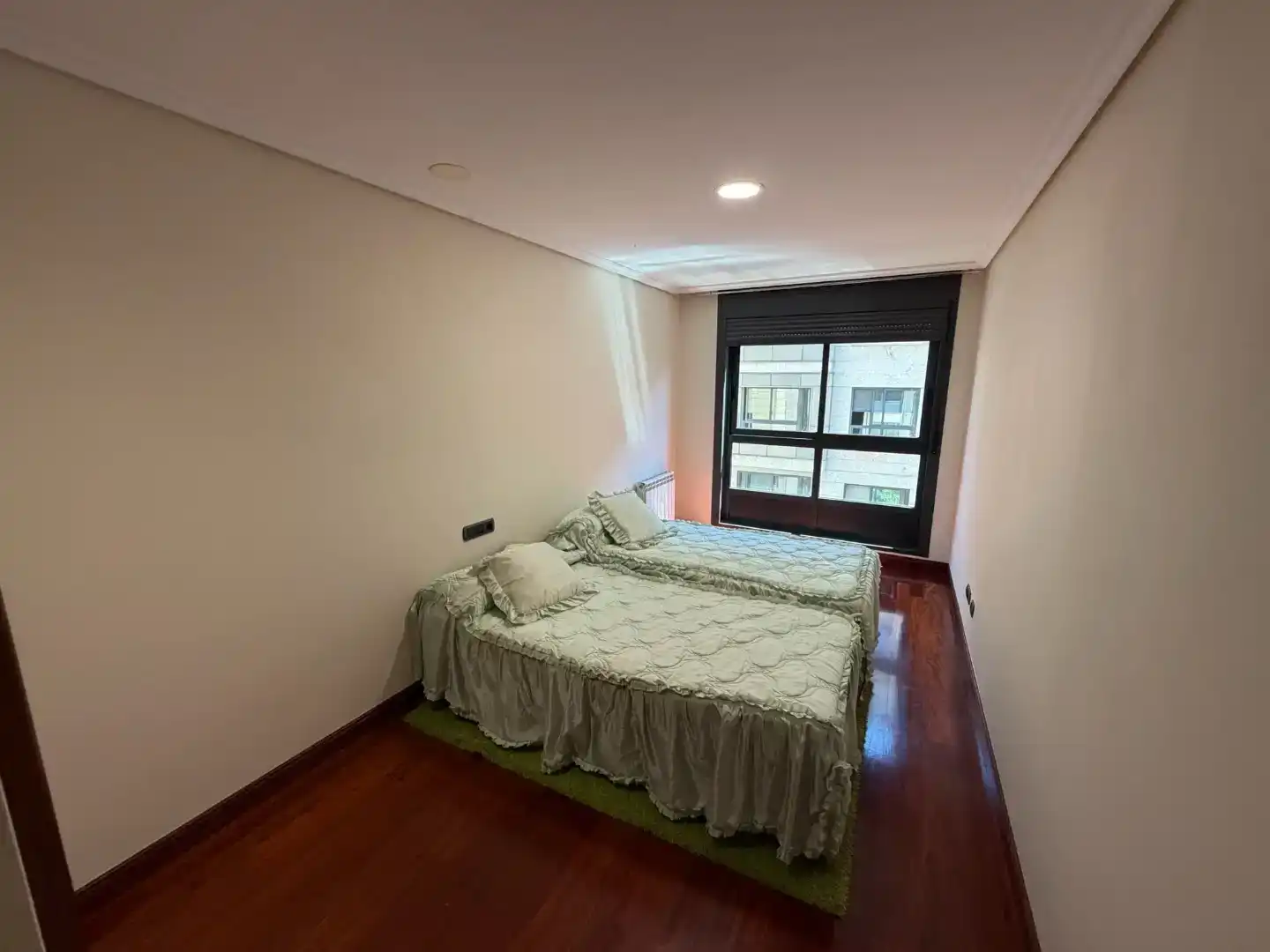 Habitación de Piso de alquiler en Vigo  con Parquet, Trastero y Amueblado