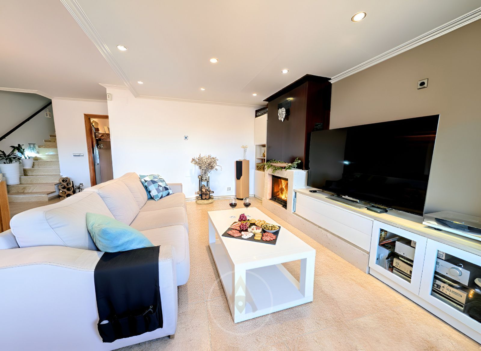 Sala d'estar de Dúplex en venda en Malgrat de Mar amb Terrassa, Traster i Moblat