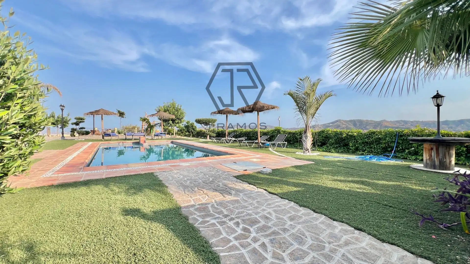 Houses for rent in de la axarquia, Almáchar