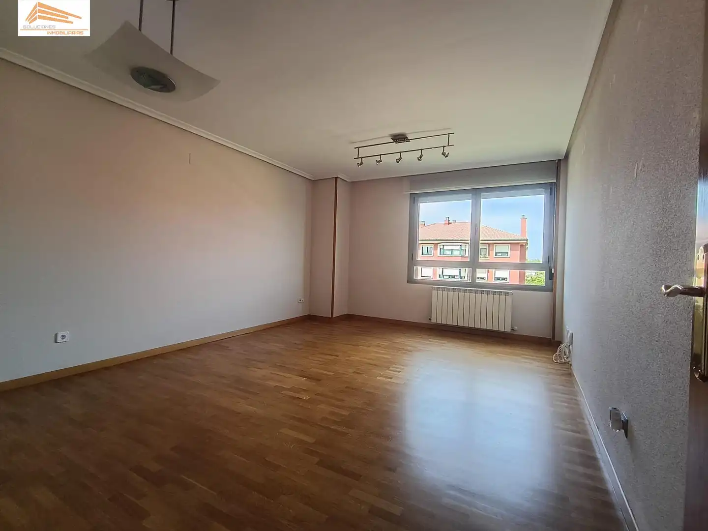 Wohnzimmer von Wohnung zum Verkauf in Valladolid mit Heizung, Privatgarten und Abstellraum