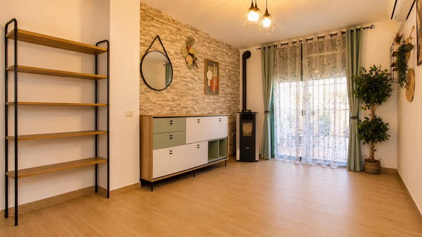 Sala d'estar de Casa adosada en venda en Alhendín amb Jardí privat i Terrassa