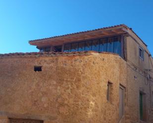 Vista exterior de Casa o xalet en venda en Maderuelo amb Terrassa i Balcó