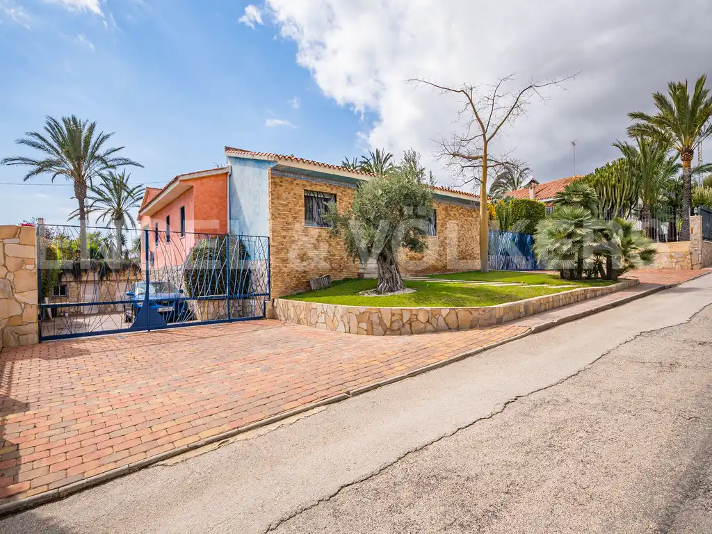 Casa con piscina en venta en Urbanizaciones, imagen 47