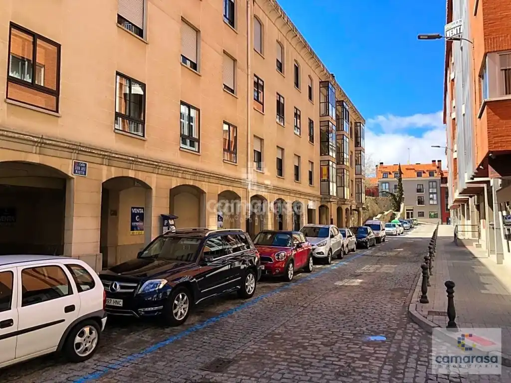 Local en venta en Calle Don Juan José Martín, 1, Centro