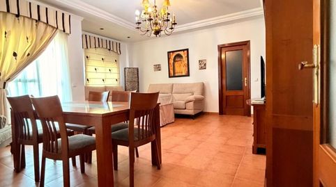 Foto 4 de Piso de alquiler en Arco Norte - Avda. España, Dos Hermanas