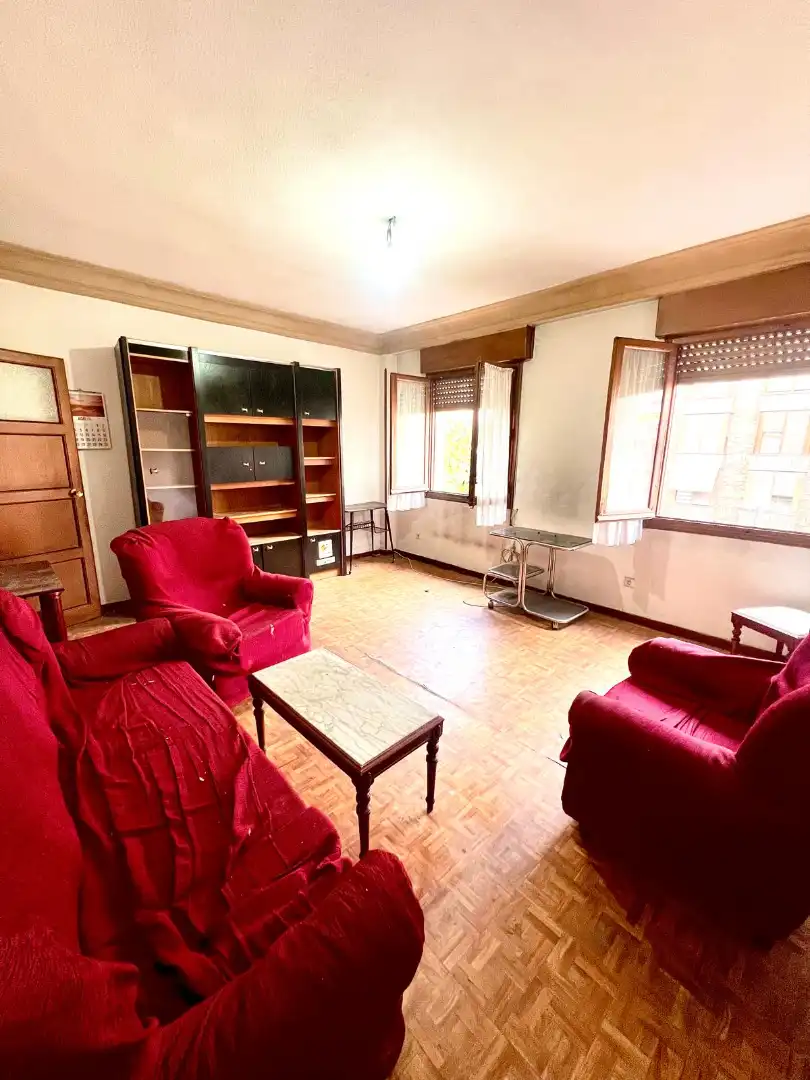 Sala d'estar de Pis en venda en Madrid amb Traster i Alarma