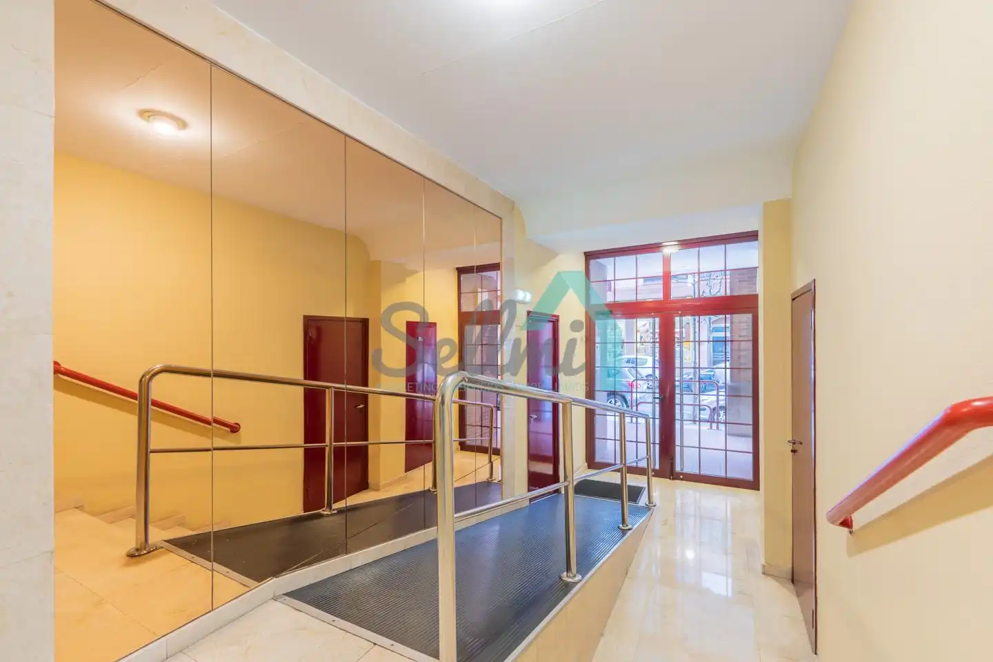 Maisonette zur Miete in Rafael Gallego Sainz, Vallobín