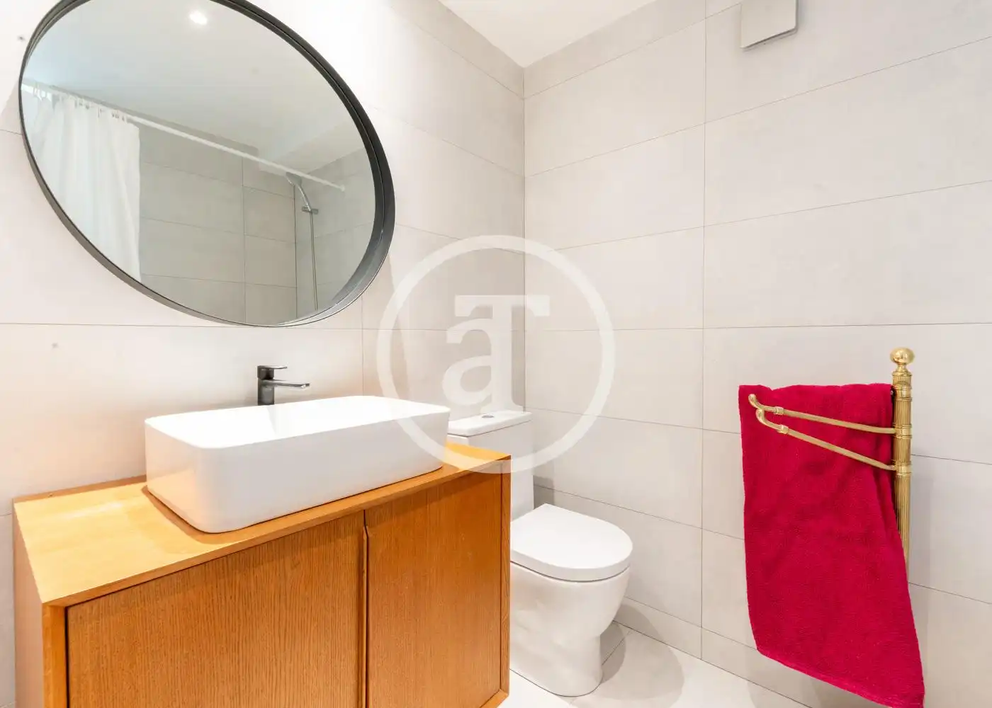 Bathroom of Duplexes for rent in Madrid  with Air Conditioner, Heating and Furnished