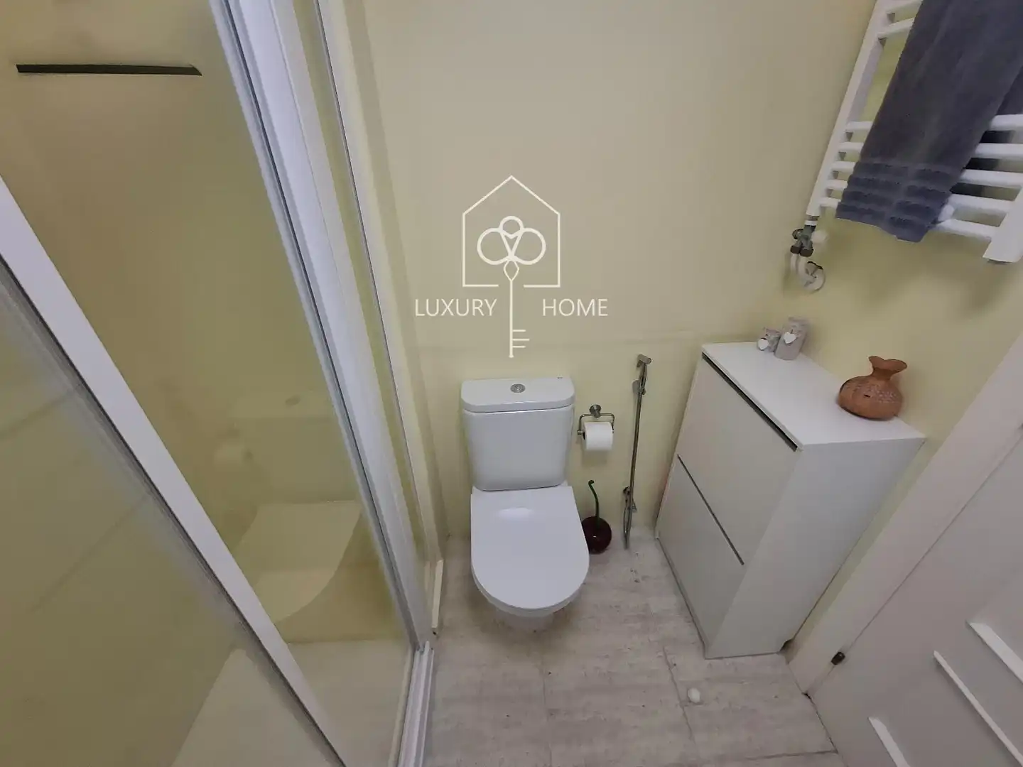 Baño de Piso en venta en Viladecans con Aire acondicionado, Calefacción y Terraza