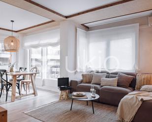 Sala d'estar de Apartament de lloguer en  Barcelona Capital amb Aire condicionat, Calefacció i Moblat