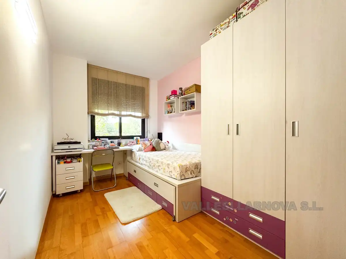 Habitación de Piso en venta en Parets del Vallès con Calefacción, Jardín privado y Parquet
