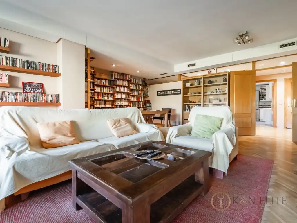 Flat with pool for sale in Calle Tramontana, imagen 5