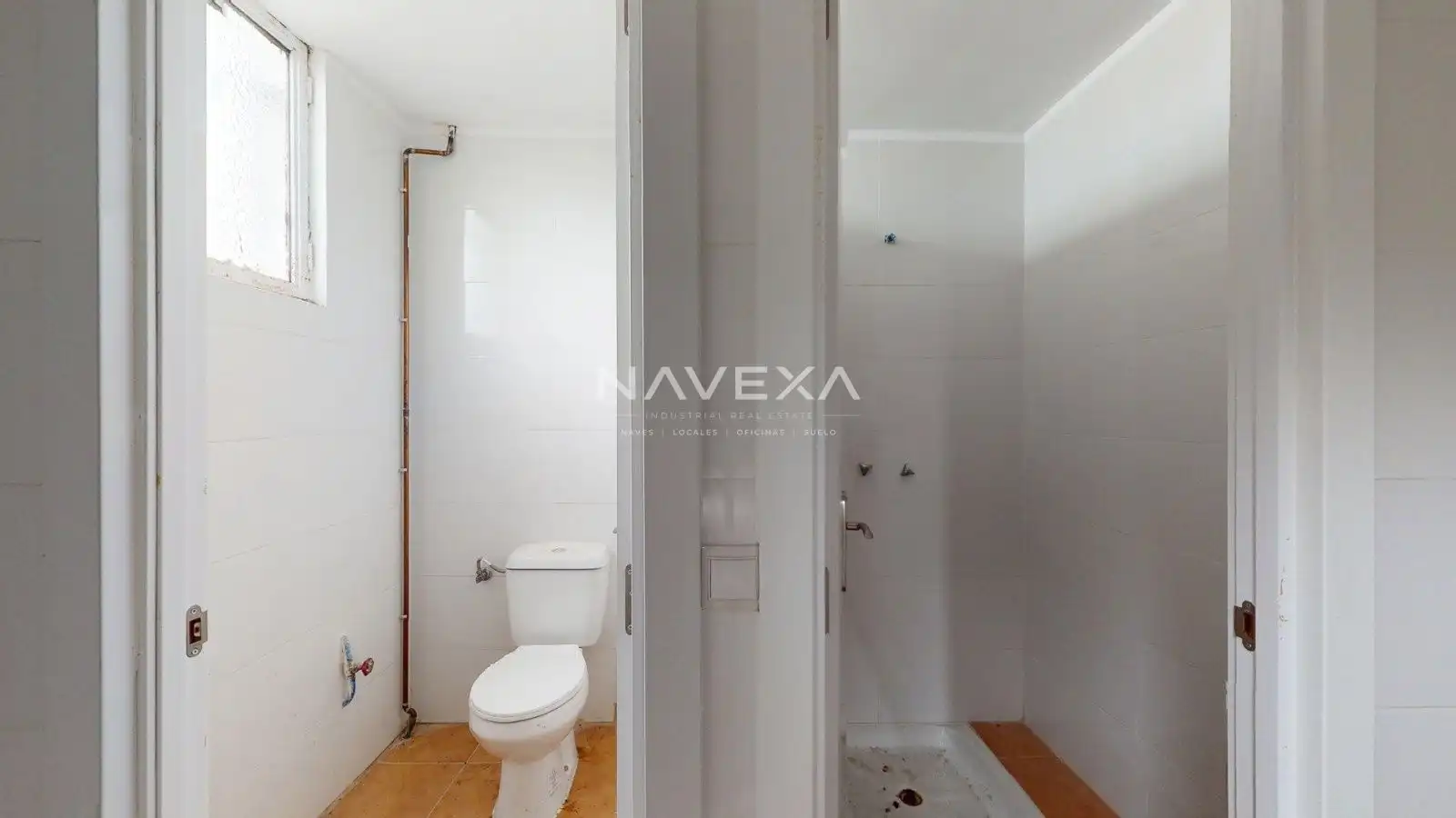 Bany de Nau industrial de lloguer en Valdemoro