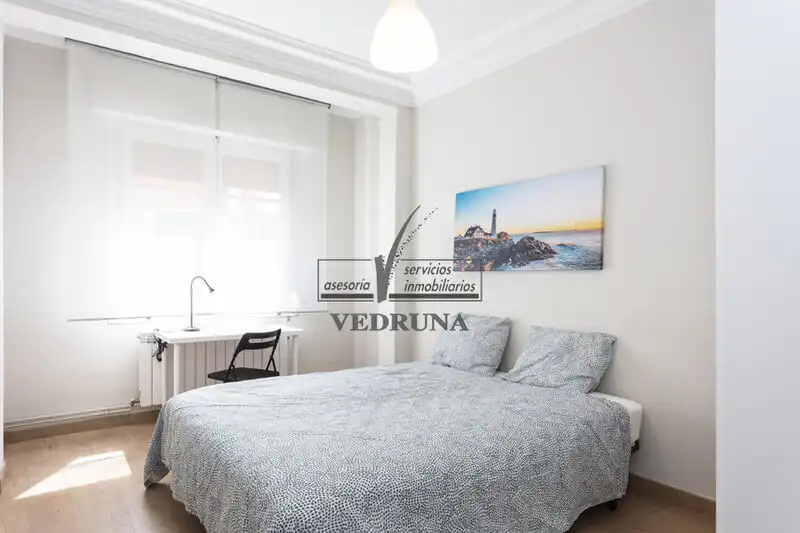 Schlafzimmer von Wohnung zur Miete in Zaragoza mit Heizung