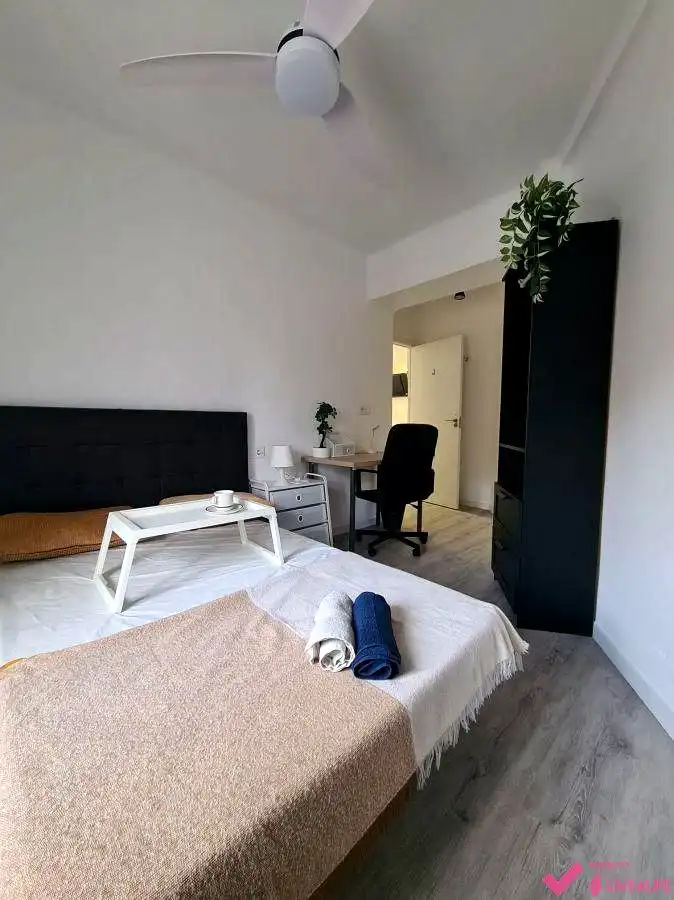 Habitación de Piso de alquiler en Valencia con Terraza y Amueblado