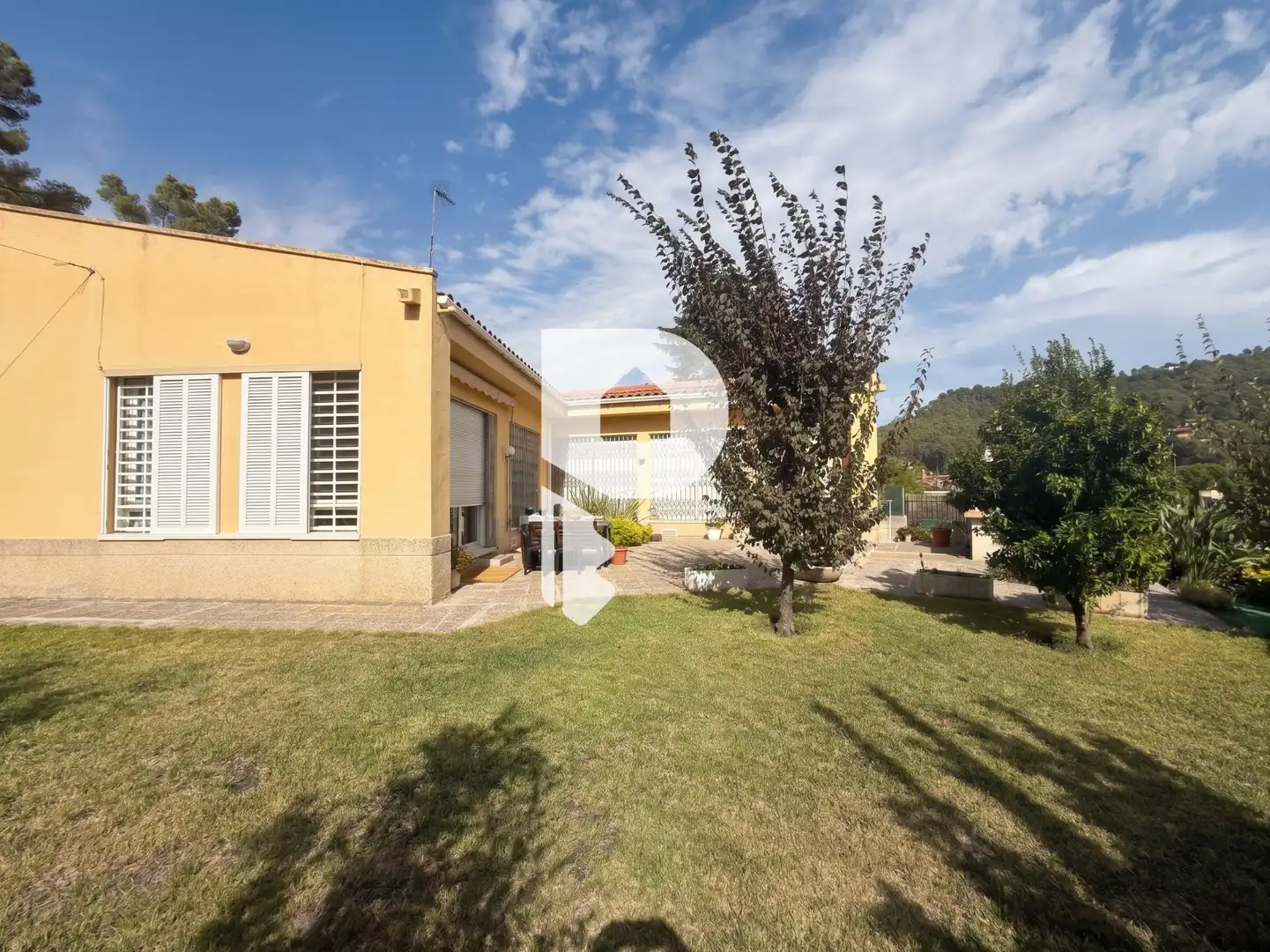 Garden of Houses for sale in Cervelló  with Air Conditioner, Heating and Private garden
