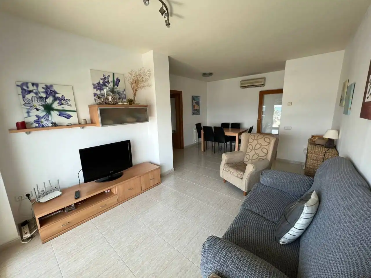 Sala d'estar de Pis de lloguer en Cubelles amb Aire condicionat, Calefacció i Terrassa