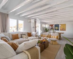Living room of Attic to rent in  Madrid Capital  with Heating, Terrace and Furnished