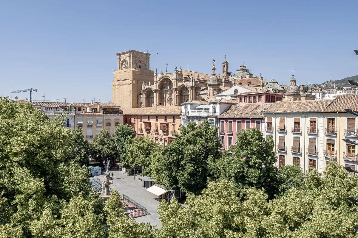Vista exterior de Dúplex en venda en Granada amb Aire condicionat i Terrassa