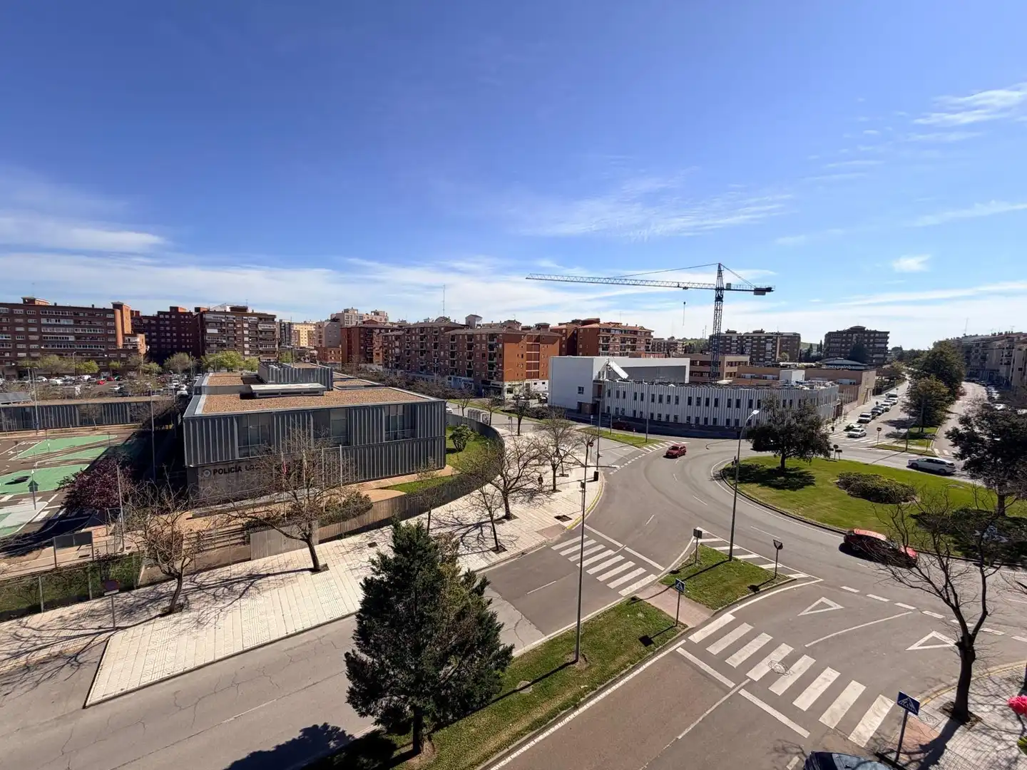 Vista exterior de Àtic en venda en Badajoz amb Aire condicionat, Calefacció i Jardí privat