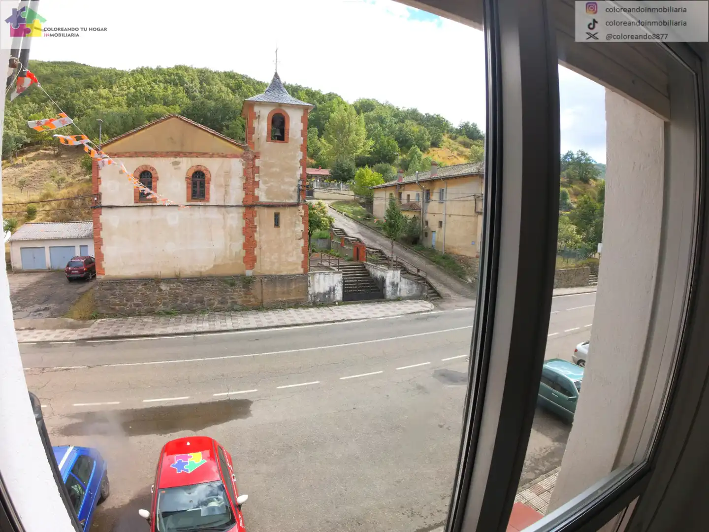 Vista exterior de Piso en venta en Matallana de Torío con Calefacción, Jardín privado y Parquet