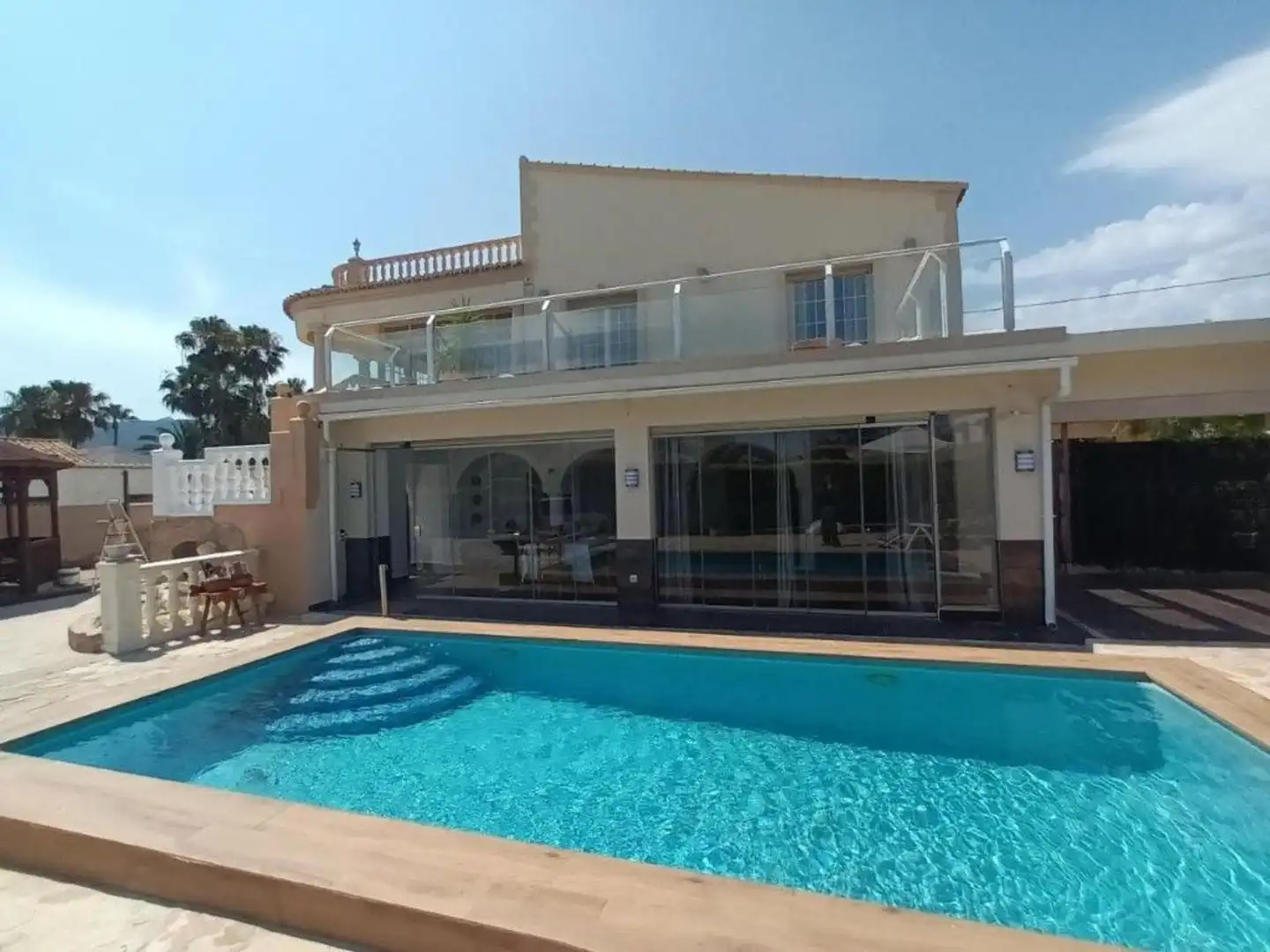 Villa con piscina in vendita a Partida Pinos Los 1