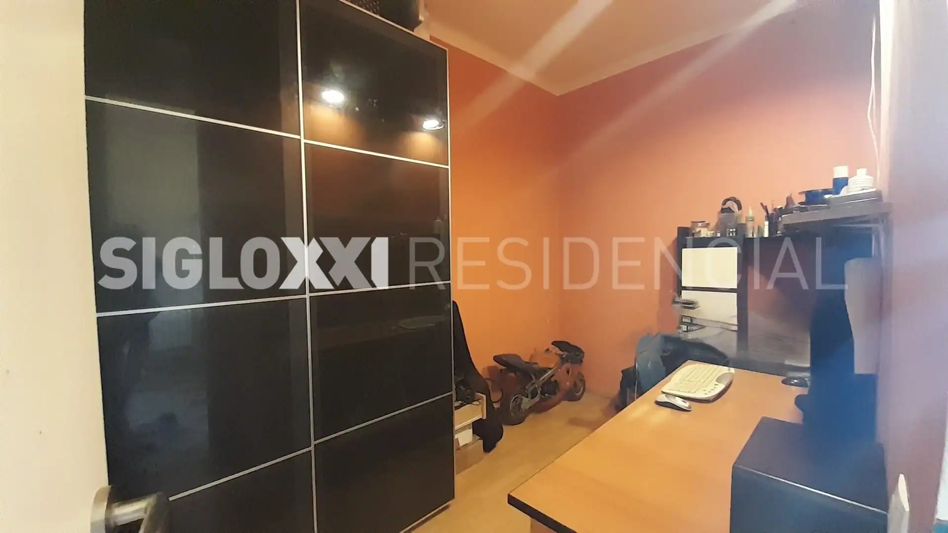 Piso en venta en Barcelona con Aire acondicionado, Calefacción y Balcón