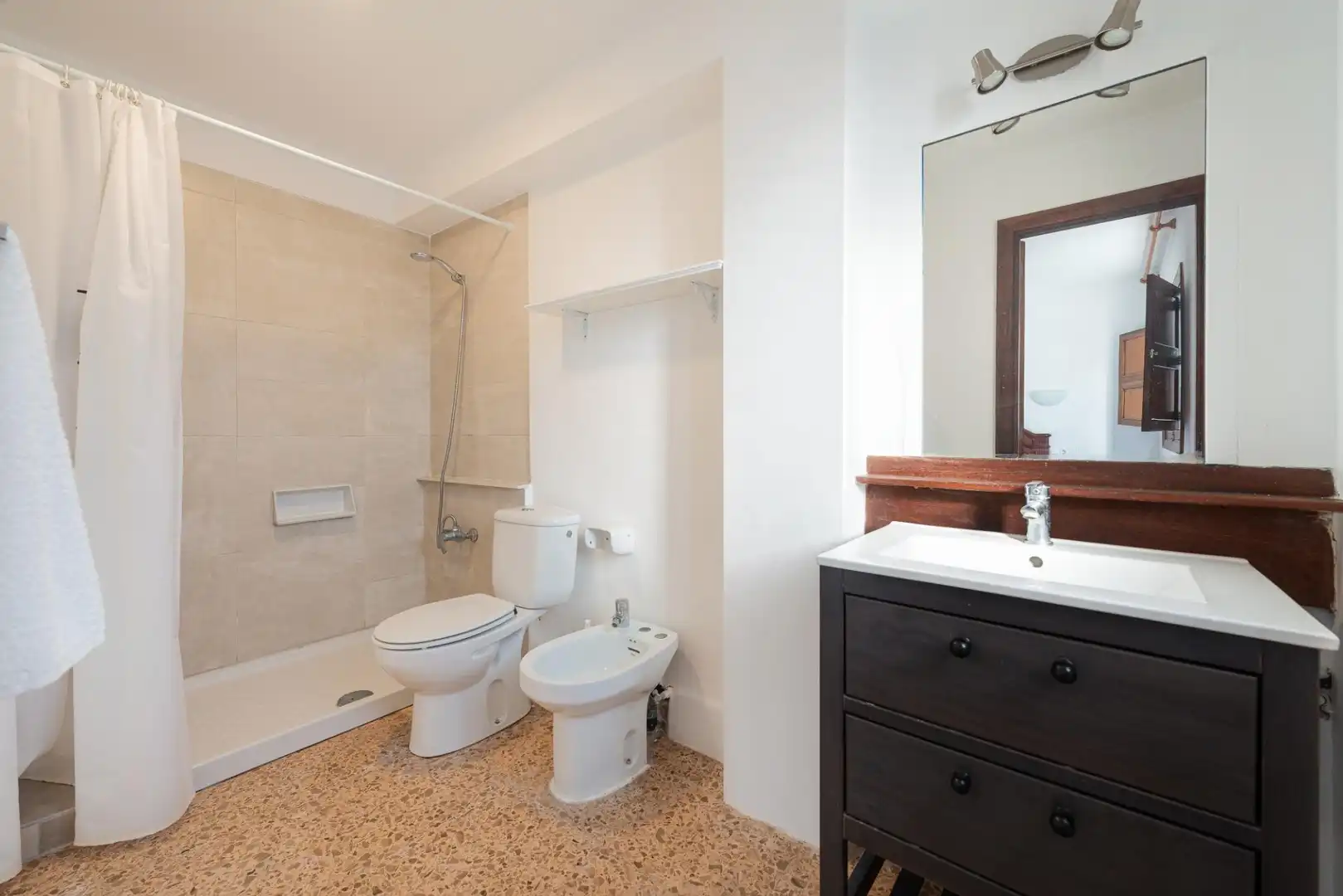 Badezimmer von Dachboden zum Verkauf in Alcúdia mit Möbliert und Balkon