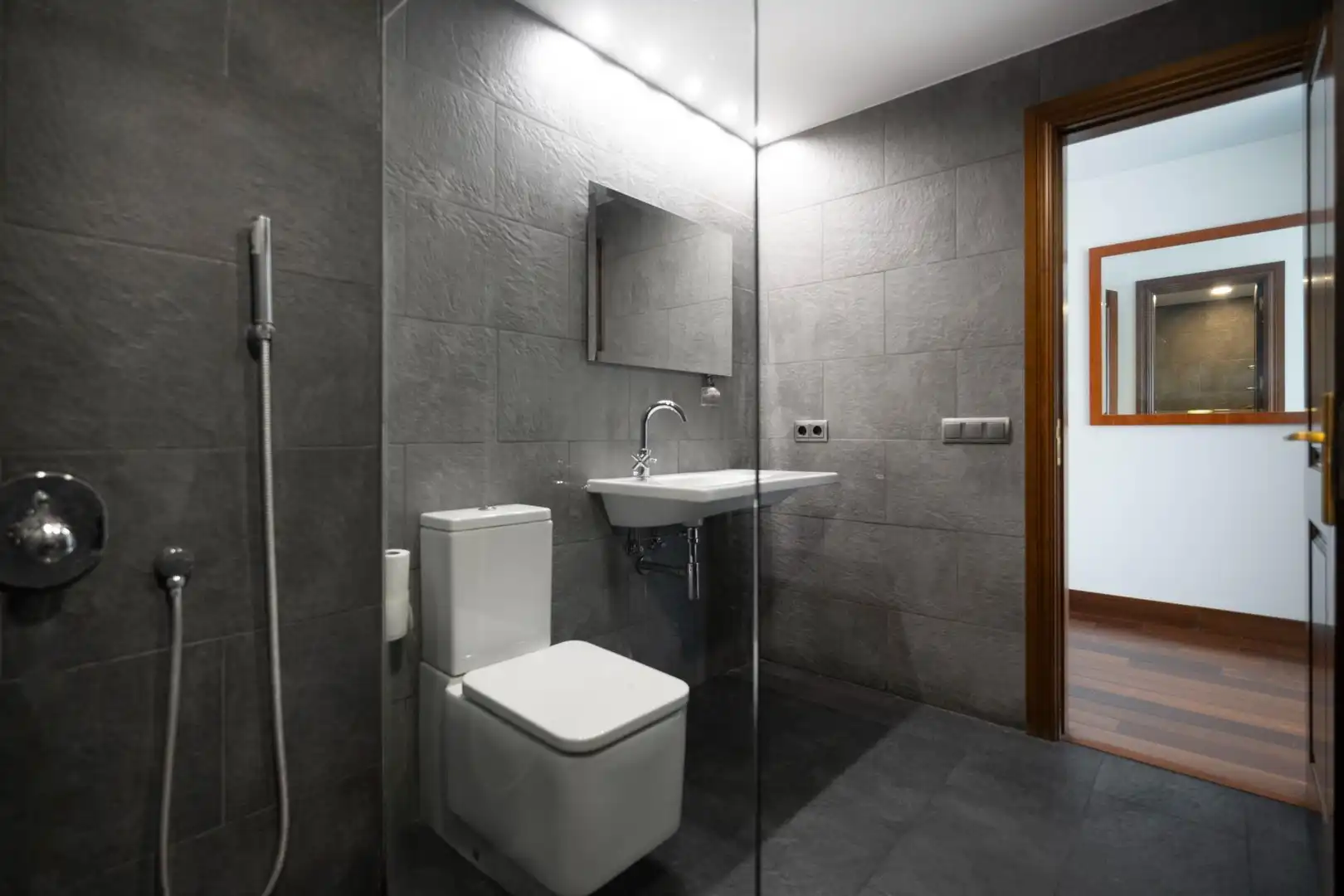 Baño de Piso en venta en Valladolid con Aire acondicionado, Calefacción y Trastero
