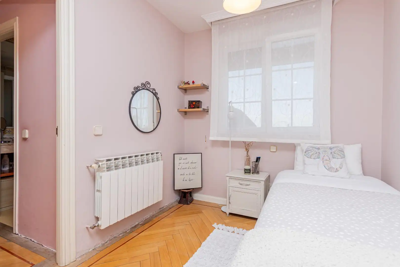 Habitación de Casa o chalet en venta en Madrid con Aire acondicionado, Calefacción y Jardín privado