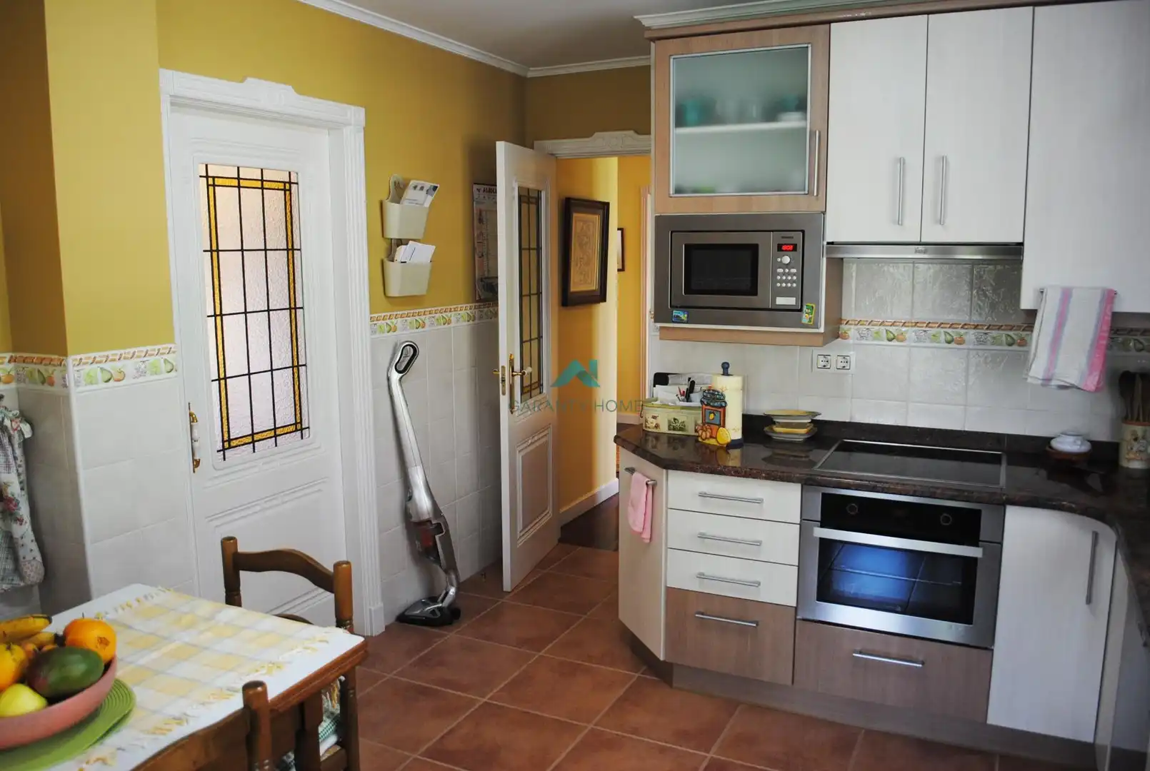 Cuina de Casa o xalet en venda en Ampuero amb Calefacció, Jardí privat i Terrassa