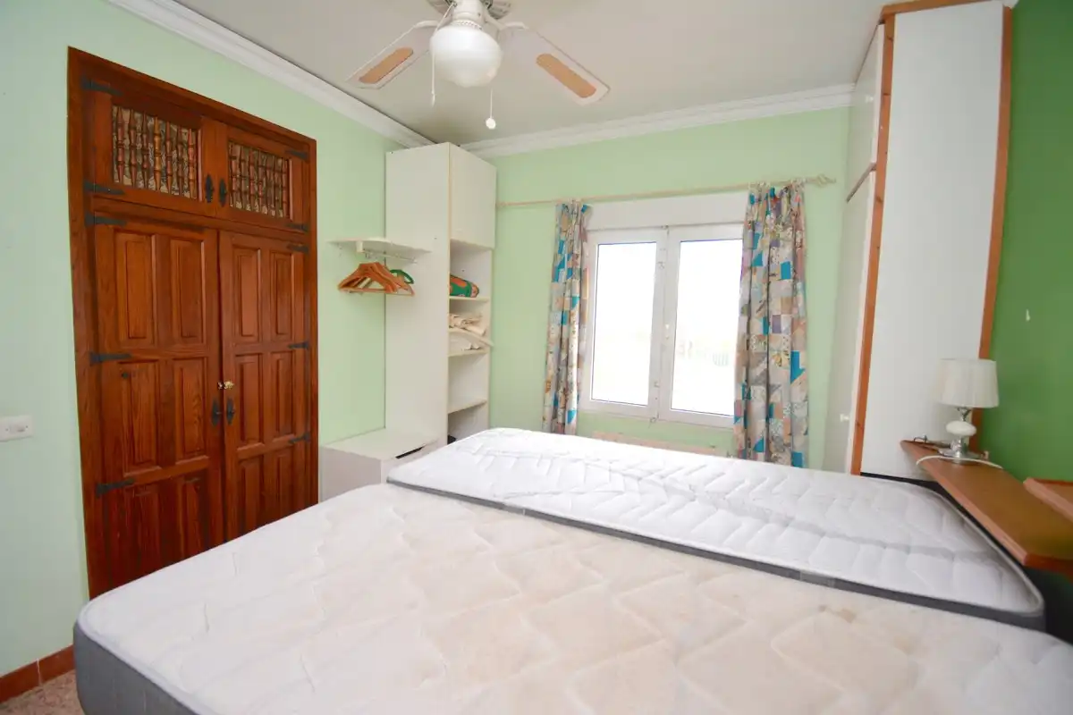 Schlafzimmer von Haus oder Chalet zum Verkauf in Dénia mit Klimaanlage, Heizung und Privatgarten