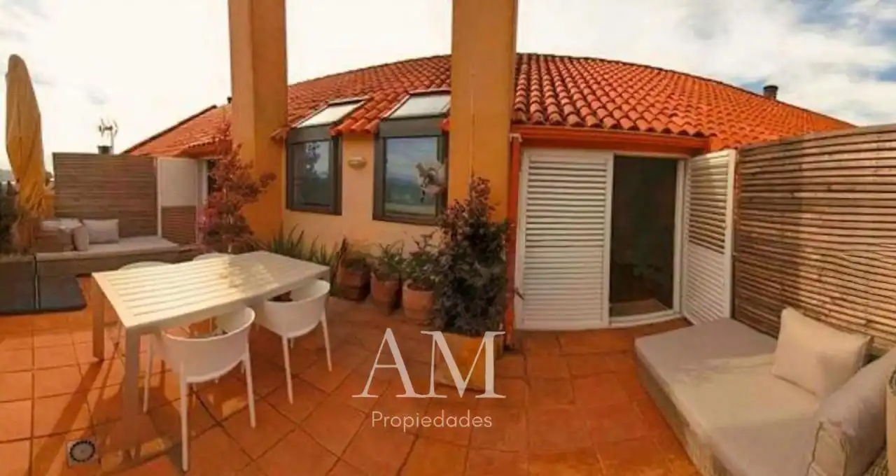 Terraza de Dúplex en venta en Nigrán con Calefacción, Terraza y Trastero