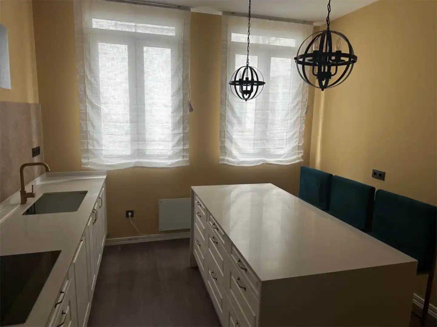 Küche von Wohnung zur Miete in Ferrol mit Abstellraum und Möbliert