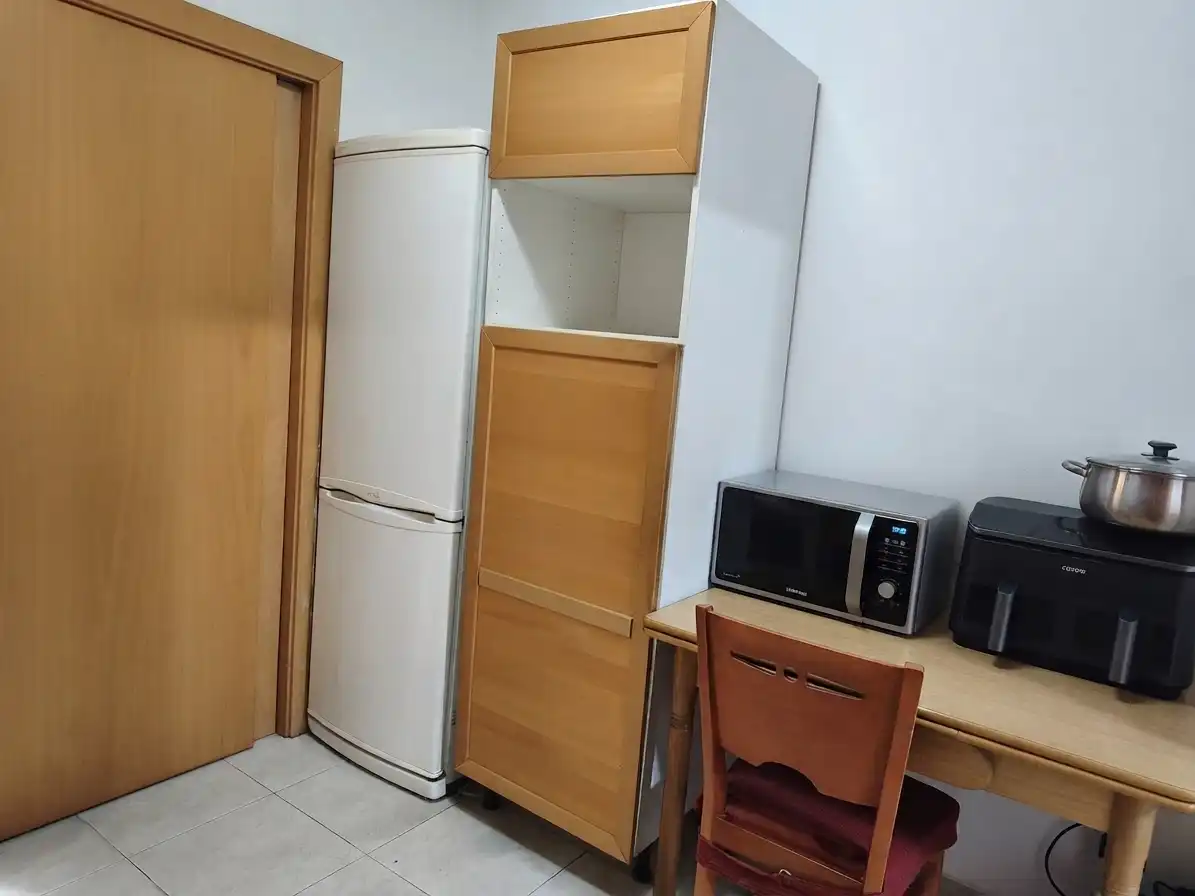 Cuina de Pis en venda en Sant Boi de Llobregat amb Aire condicionat i Balcó