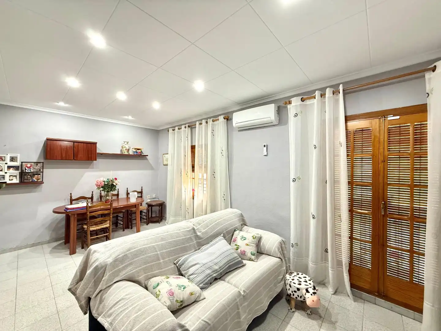 Sala d'estar de Casa o xalet en venda en Villanueva de Castellón amb Aire condicionat, Terrassa i Traster