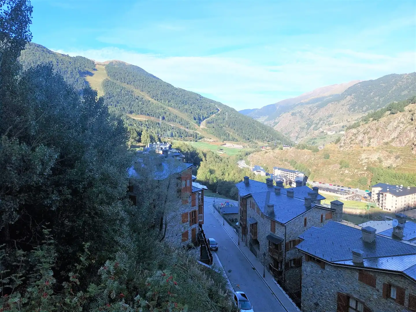 Vista exterior de Apartament en venda en Canillo amb Calefacció, Parquet i Traster