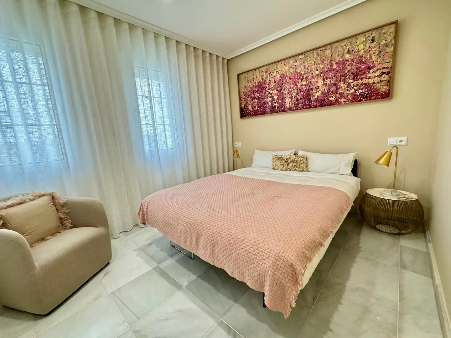 Habitación de Apartamento de alquiler en Altea con Aire acondicionado, Calefacción y Jardín privado