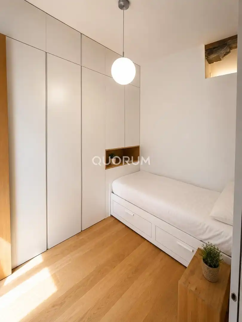 Habitación de Piso de alquiler en Bilbao  con Calefacción y Amueblado