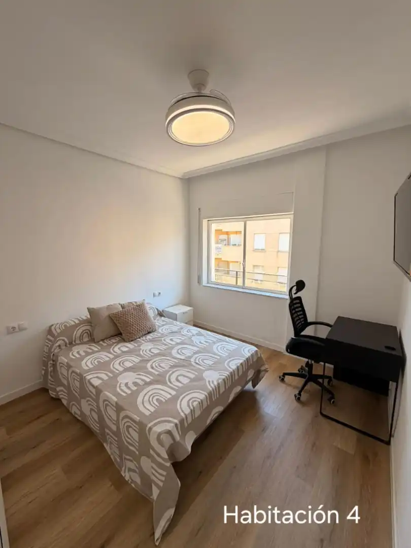 Habitación de Piso para compartir en Murcia con Amueblado, Horno y Lavadora