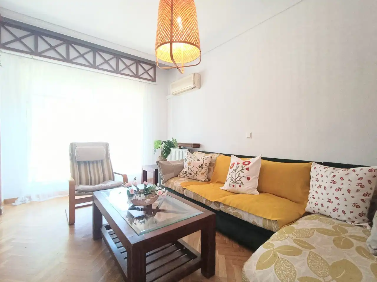 Living room of Flat for rent in Madrid  with Heating, Parquet flooring and Terrace