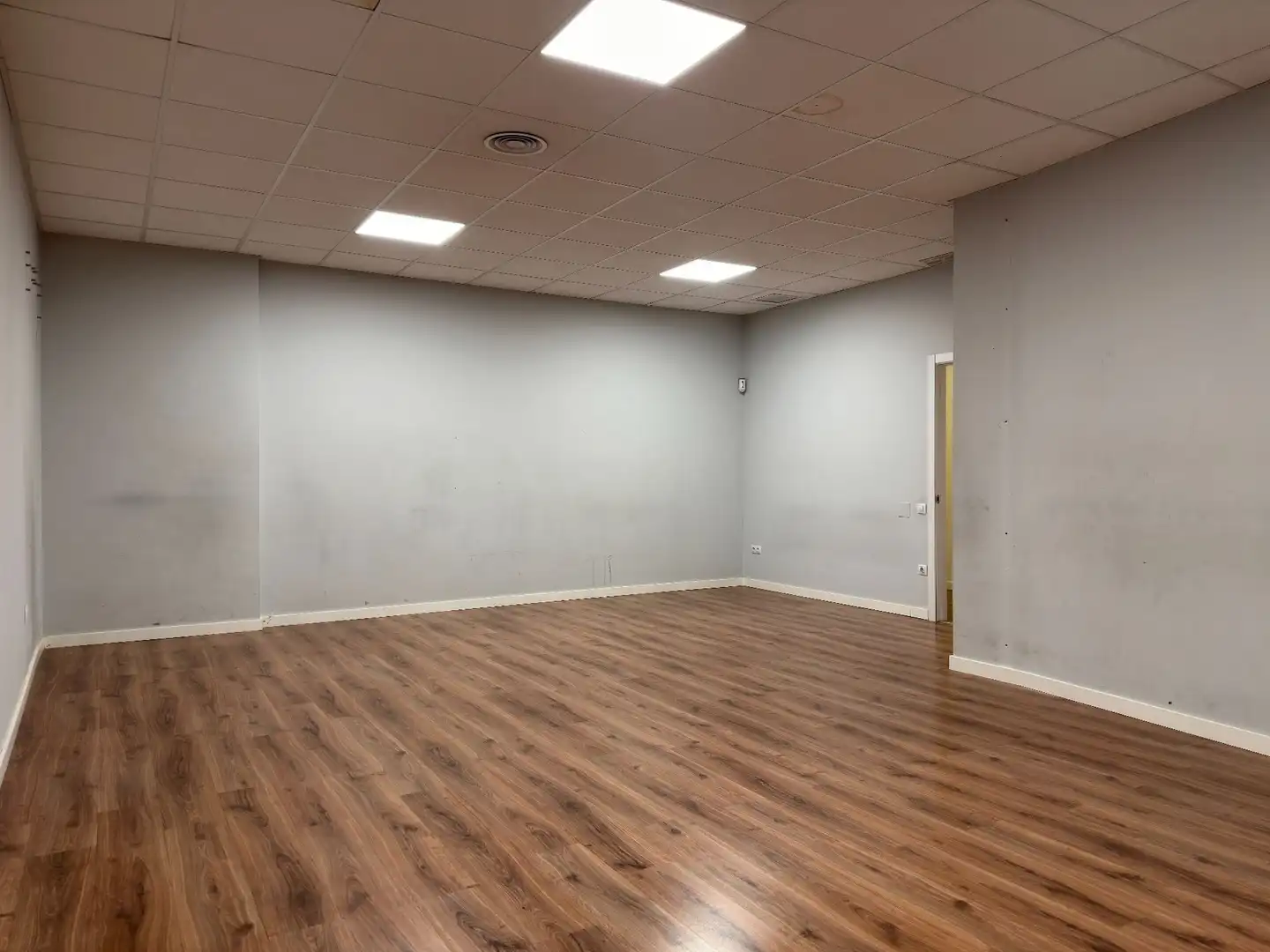 Commercial properties for rent in Ontinyent  with Air Conditioner