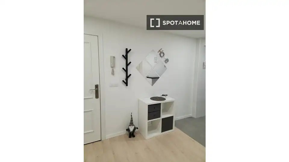 Dormitori de Apartament per a compartir en Xirivella amb Aire condicionat i Terrassa
