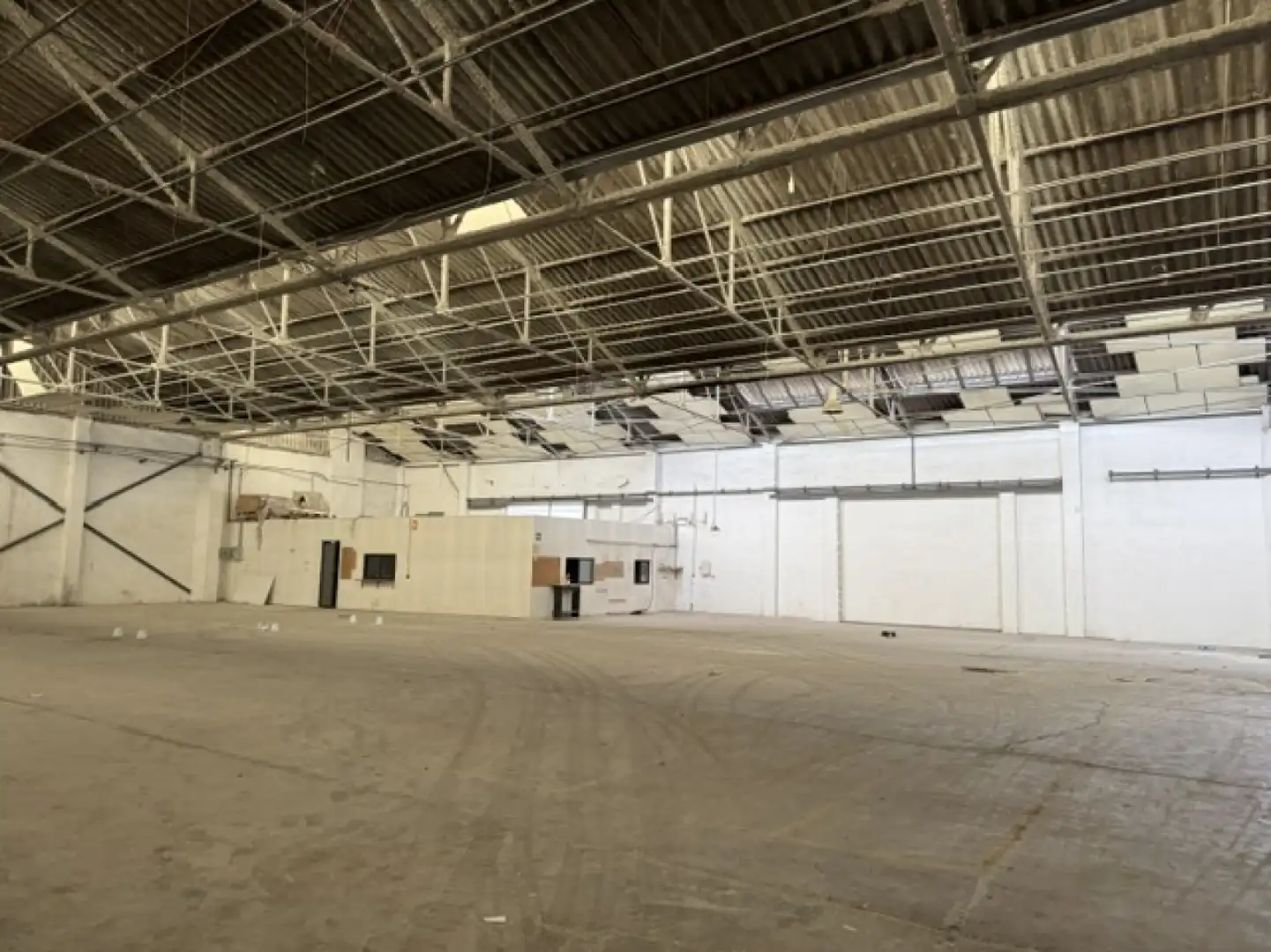 Nave industrial de alquiler en Rafelbuñol / Rafelbunyol