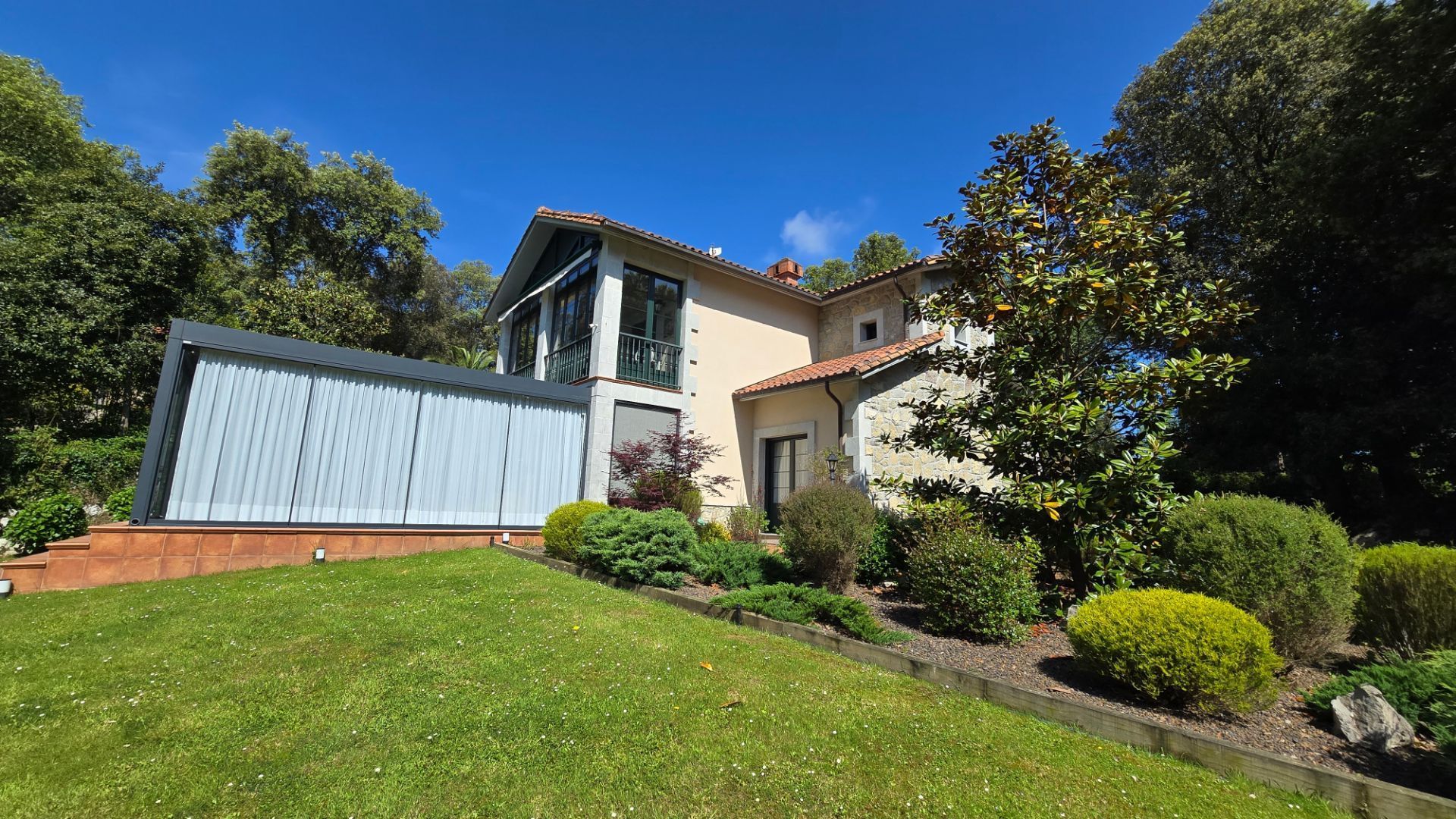Exterior view of House or chalet for sale in Llanes  with Heating, Private garden and Terrace