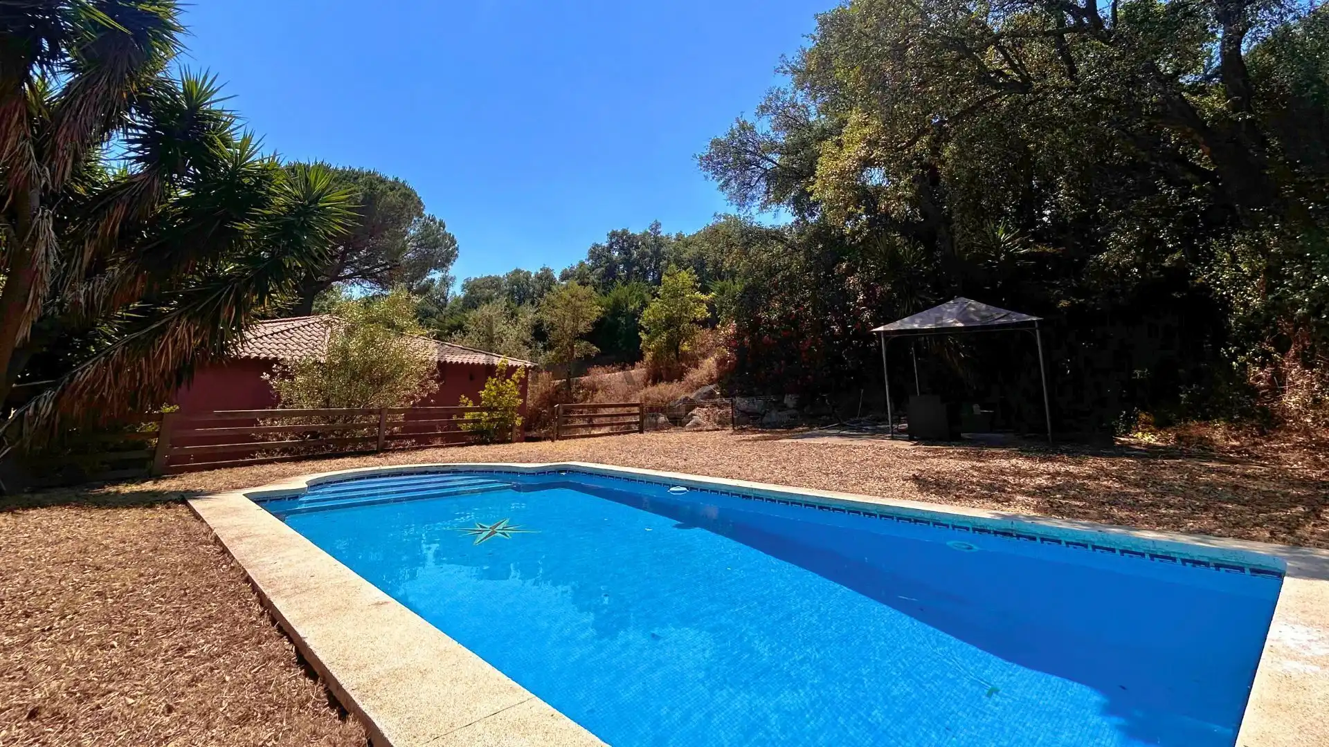 Casa amb piscina en venda a Urbanitzacions del Nord, imagen 2